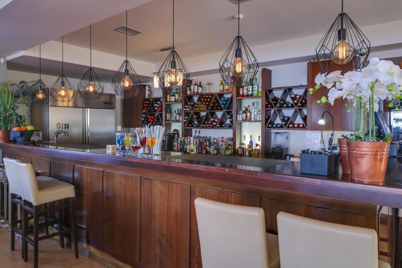 Alexis Hotel Chania  Екстер'єр фото