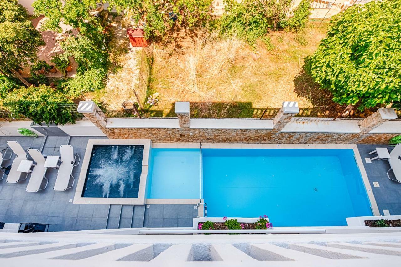 Alexis Hotel Chania  Екстер'єр фото
